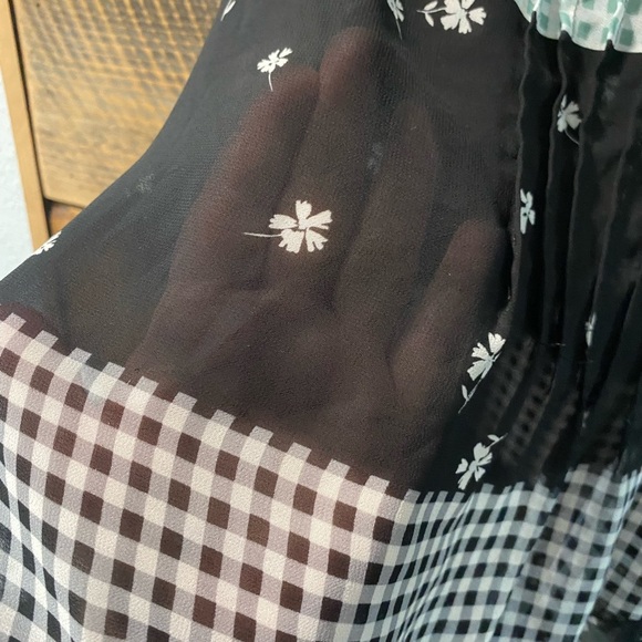 Style & Co Sheer Bell Sleeve Top Floral and Gingham Size 3X - Picture 7 of 8